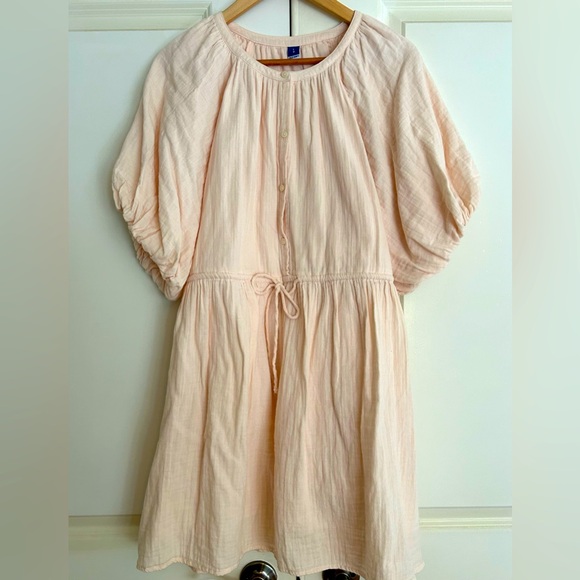 OLD NAVY peplum lined swing dress with puff sleeve. - Picture 1 of 8